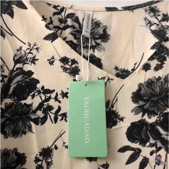 3 Piece Amazon Blouses - Picture 5 of 7